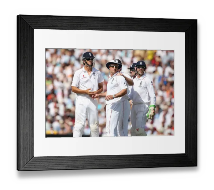 Framed Print : Andrew Strauss & Players Celebrate Framed Print : Andrew Strauss & Players Celebrate