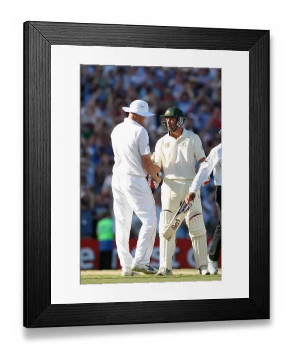 Framed Print : Andrew Flintoff & Ben Hilfenhaus Framed Print : Andrew Flintoff & Ben Hilfenhaus