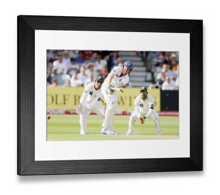 Framed Print : Eoin Morgan In Action Framed Print : Eoin Morgan In Action
