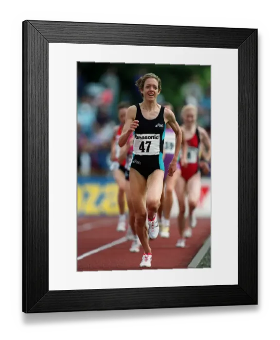 Framed Print : Alison Wyeth Framed Print : Alison Wyeth