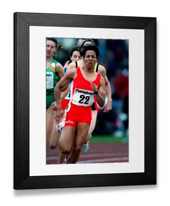 Framed Print : Kelly Holmes