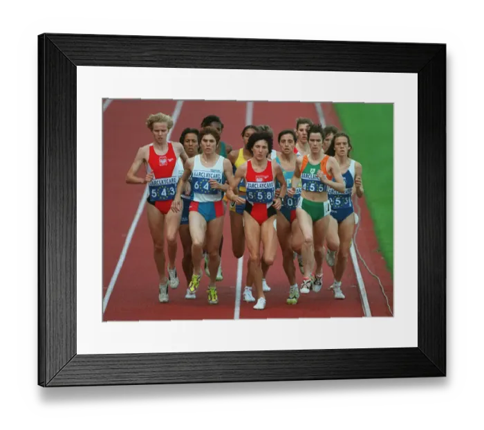Framed Print : Womens 1500 Metres Final