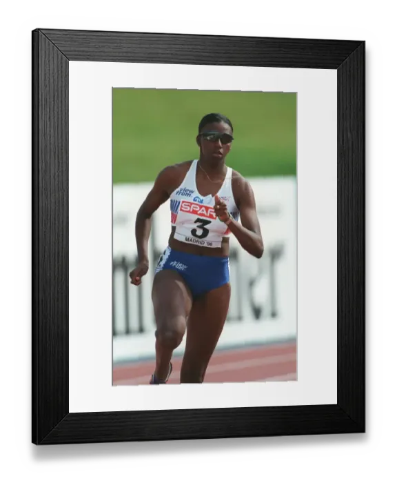 Framed Print : Donna Fraser Framed Print : Donna Fraser