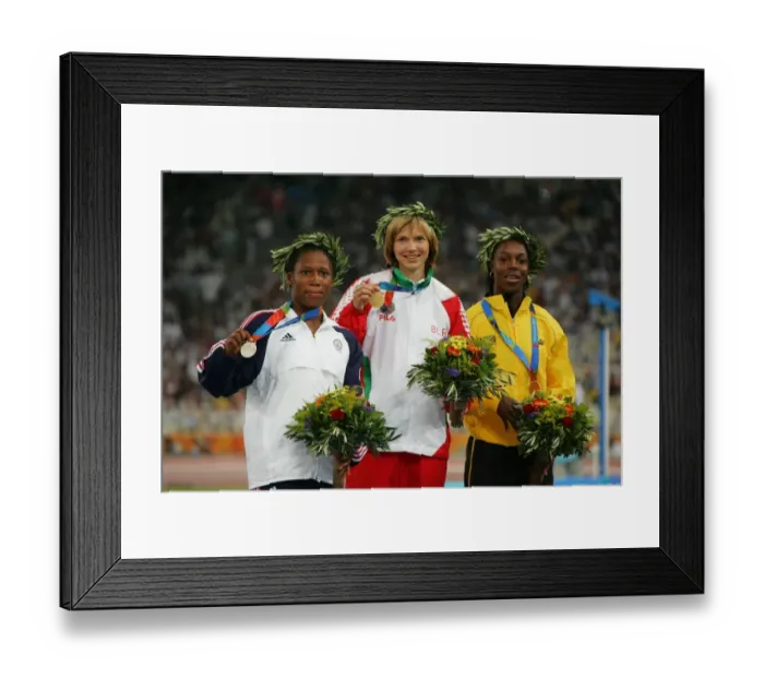 Framed Print : Lauryn Williams, Yuliya Nesterenko & Veronica Campbell Framed Print : Lauryn Williams, Yuliya Nesterenko & Veronica Campbell