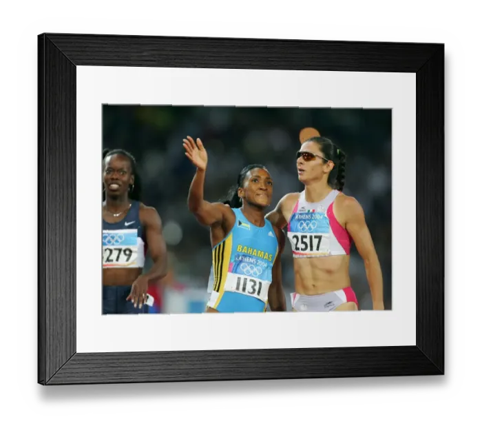 Framed Print : Tonique Williams-Darling & Ana Guevara Framed Print : Tonique Williams-Darling & Ana Guevara