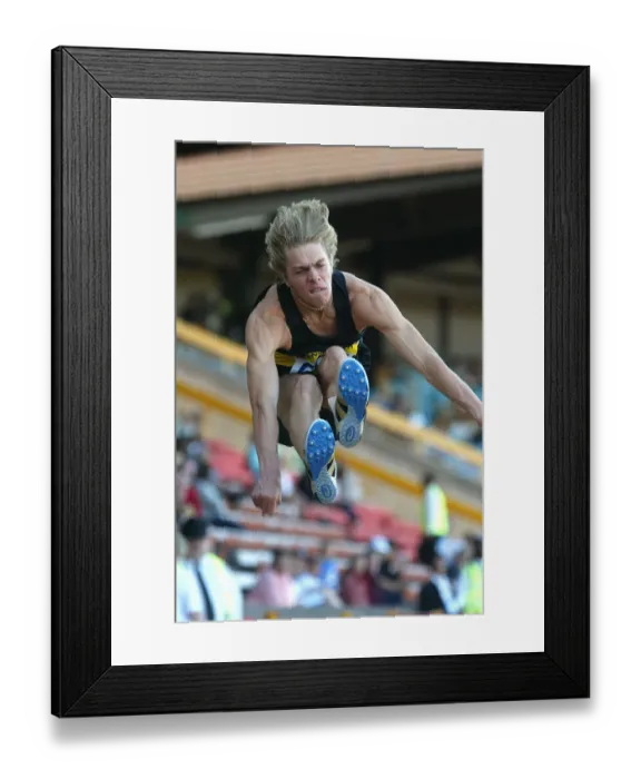Framed Print : Christopher Tomlinson Framed Print : Christopher Tomlinson