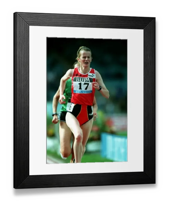 Framed Print : Yvonne Murray