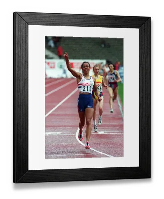 Framed Print : Kelly Holmes