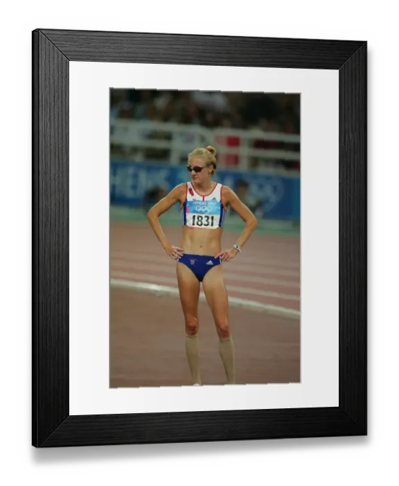 Framed Print : Paula Radcliffe Drops Out Framed Print : Paula Radcliffe Drops Out
