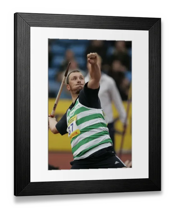 Framed Print : Simon Bennett