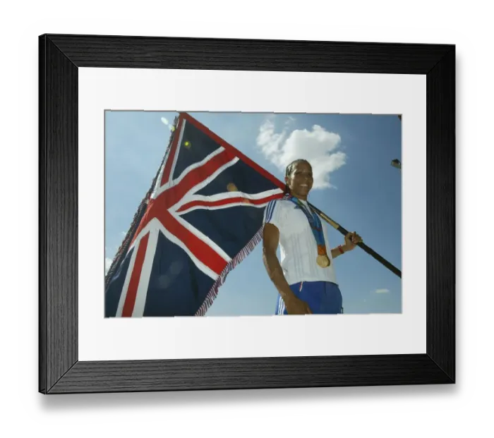Framed Print : Kelly Holmes With Gold Medals