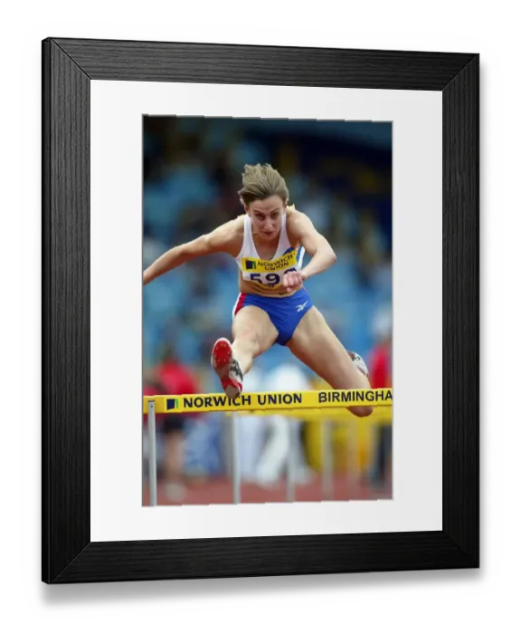 Framed Print : Liz Fairs 100 Metres Hurdles Norwich Union World Trials