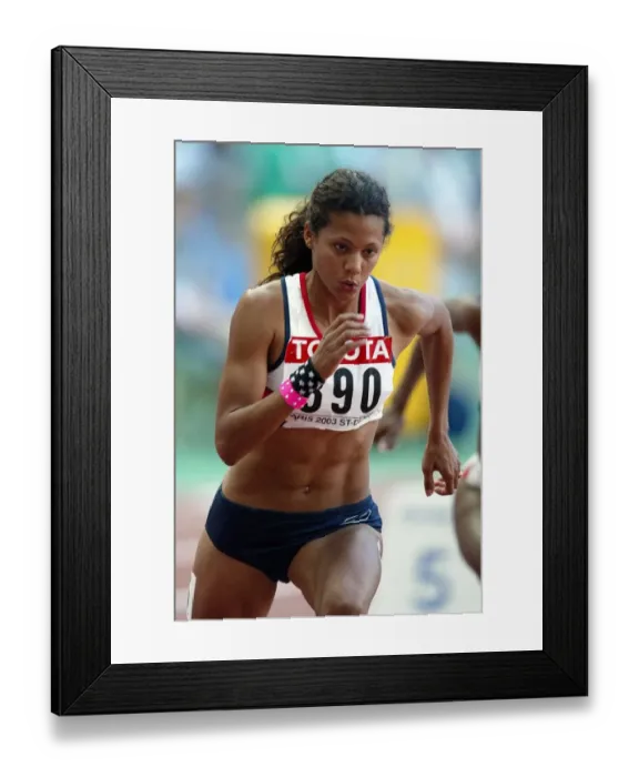 Framed Print : Jo Fenn 800 Metres World Athletics Championships Stade De France Framed Print : Jo Fenn 800 Metres World Athletics Championships Stade De France