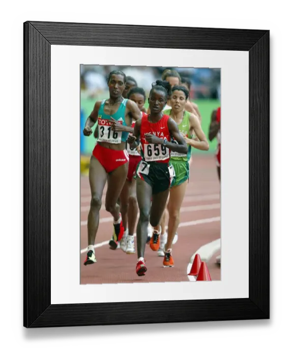 Framed Print : Isabella Ochichi Framed Print : Isabella Ochichi