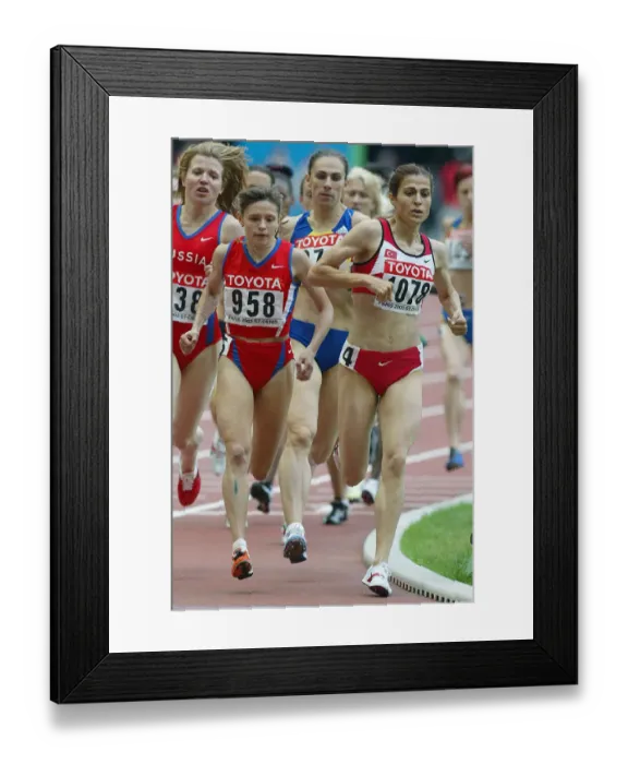 Framed Print : Yelena Zadorozhnaya & Sureyya Ayhan Framed Print : Yelena Zadorozhnaya & Sureyya Ayhan