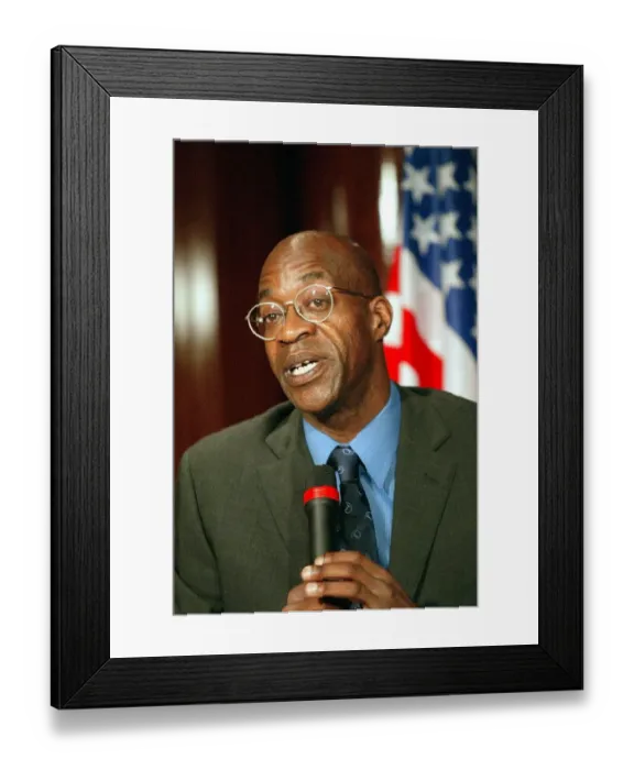 Framed Print : Ed Moses Press Conference World Athletics Championships Paris, France 30 August 2003 Date