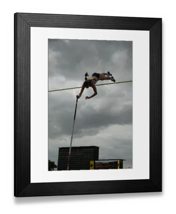 Framed Print : Yelena Isinbayeva Framed Print : Yelena Isinbayeva