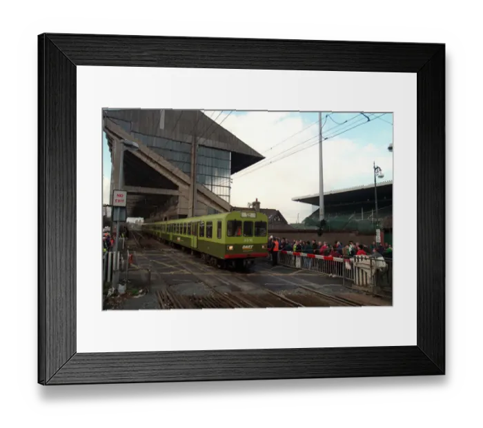 Framed Print : Fans Arrive At Lansdowne Road Framed Print : Fans Arrive At Lansdowne Road