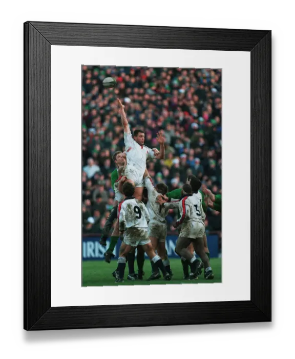 Framed Print : Martin Bayfields Full Stretch Framed Print : Martin Bayfields Full Stretch