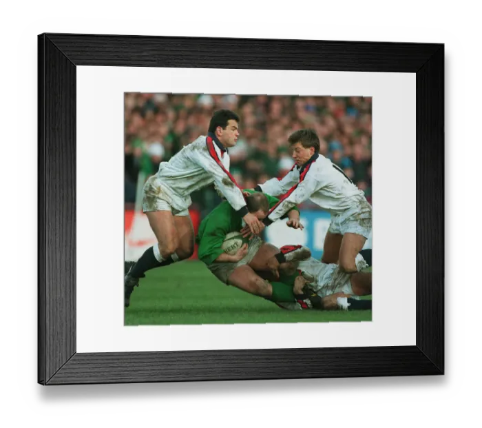 Framed Print : Wil Carling & Rob Andrew Halt Framed Print : Wil Carling & Rob Andrew Halt