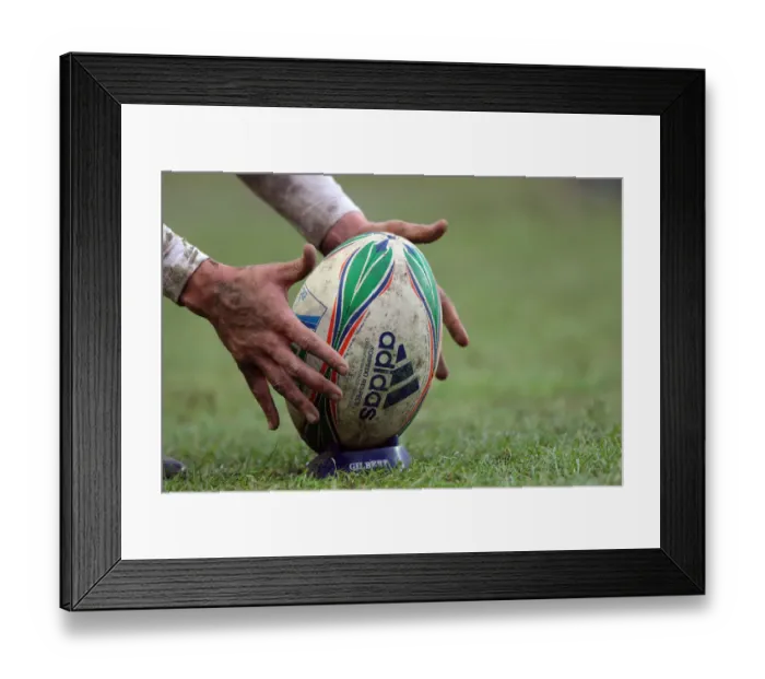 Framed Print : Toby Flood Prepares To Kick Framed Print : Toby Flood Prepares To Kick