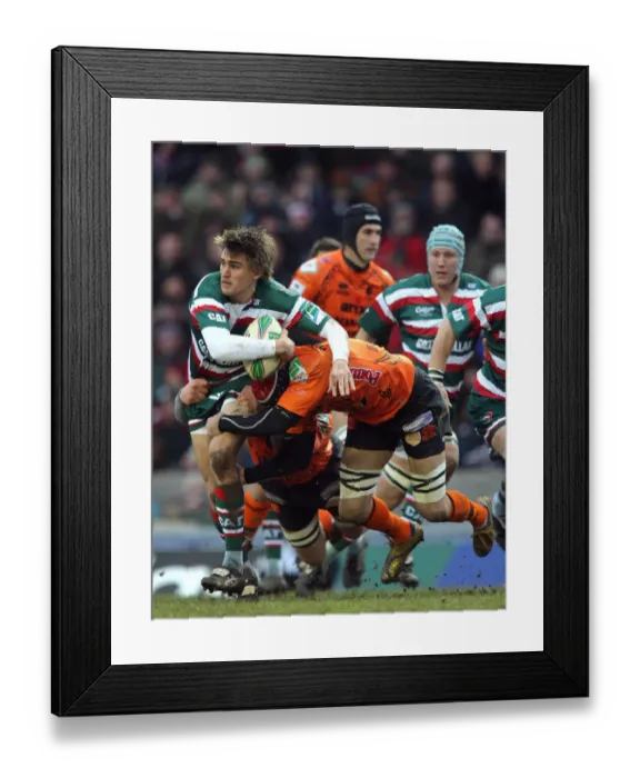 Framed Print : Toby Flood Looks For Support Framed Print : Toby Flood Looks For Support