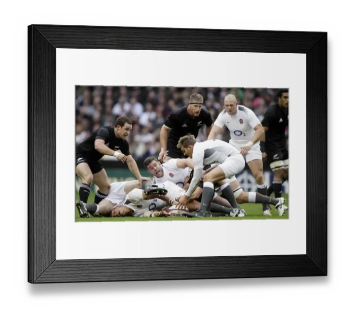 Framed Print : Courtney Lawes Releases For Tom Croft