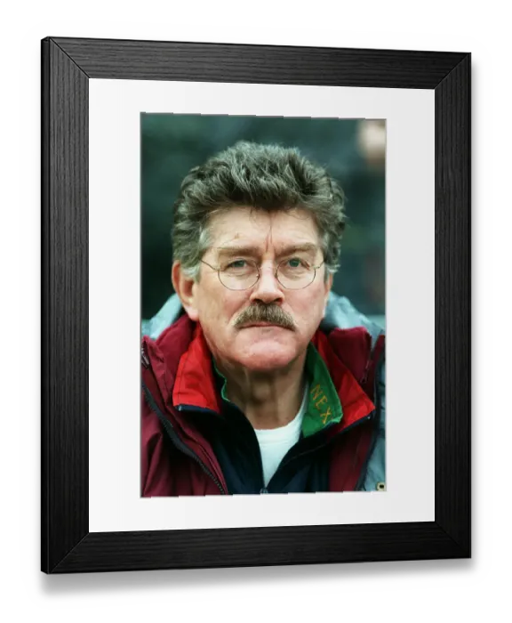 Framed Print : Bob Dwyer Leicester Tigers Coach 02 January 1998 Date: 02 January 1998