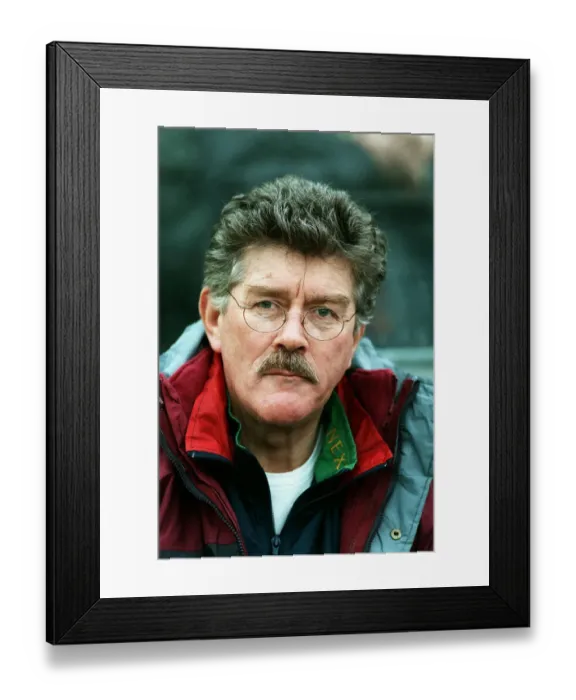 Framed Print : Bob Dwyer Leicester Tigers Coach 02 January 1998 Date: 02 January 1998 Framed Print : Bob Dwyer Leicester Tigers Coach 02 January 1998 Date: 02 January 1998