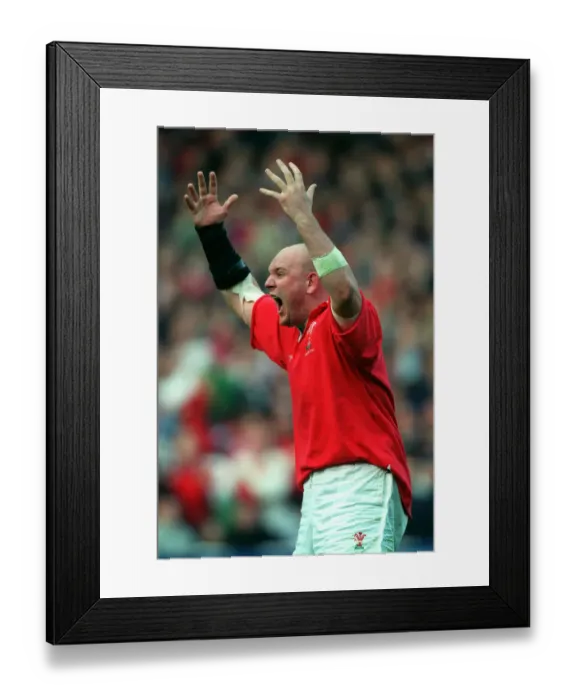 Framed Print : Craig Quinnell Celebrates Win