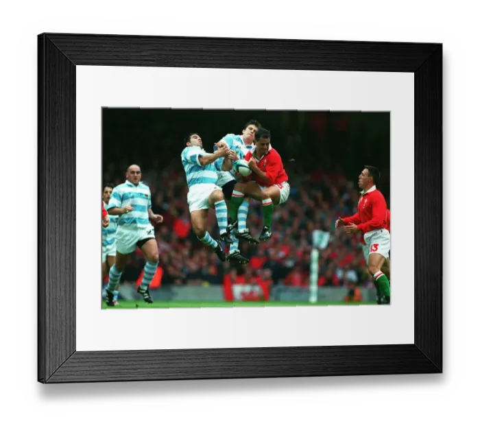 Framed Print : Shane Howarth, Arbizu & Simone Framed Print : Shane Howarth, Arbizu & Simone