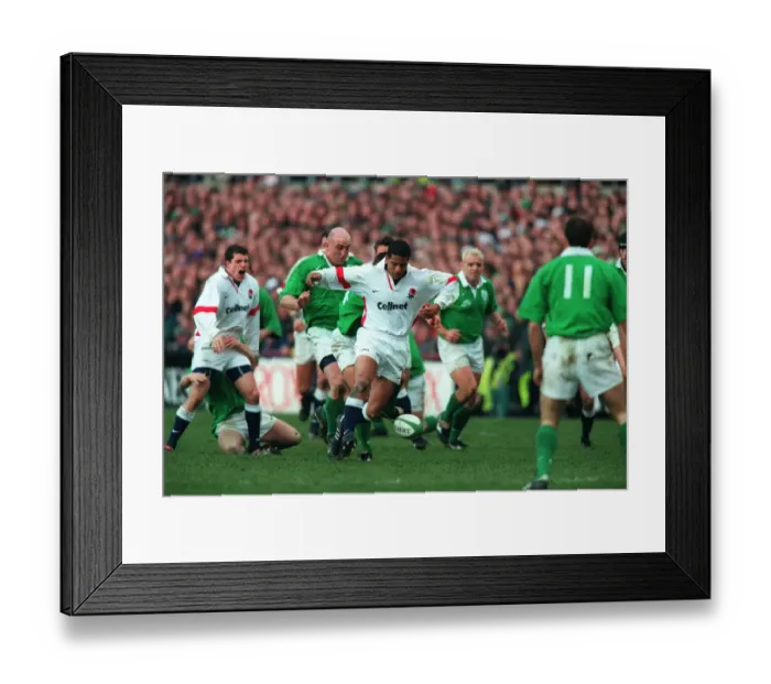 Framed Print : Jeremy Guscott Kicks Ahead Framed Print : Jeremy Guscott Kicks Ahead