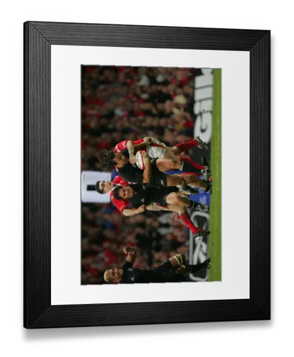 Framed Print : Tana Umaga & Ceri Sweeney Framed Print : Tana Umaga & Ceri Sweeney