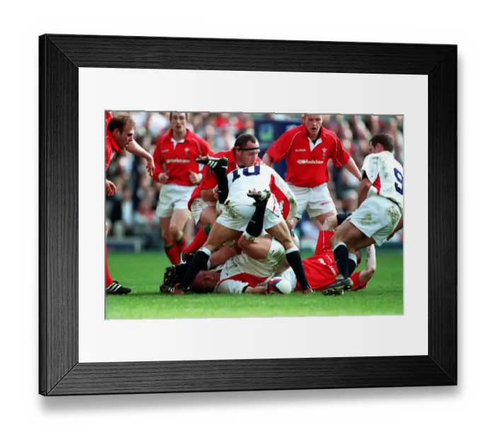 Framed Print : Neil Back Releases Ball Framed Print : Neil Back Releases Ball