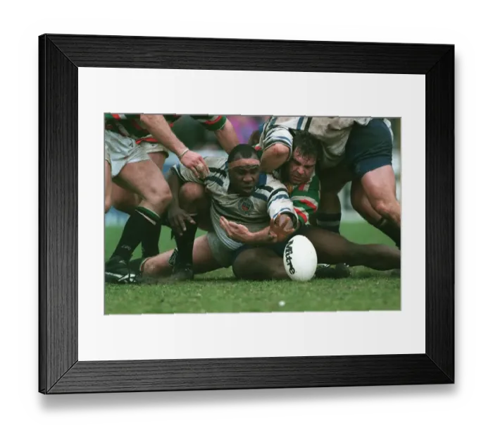 Framed Print : Victor Ubogu Is Foiled As He Framed Print : Victor Ubogu Is Foiled As He