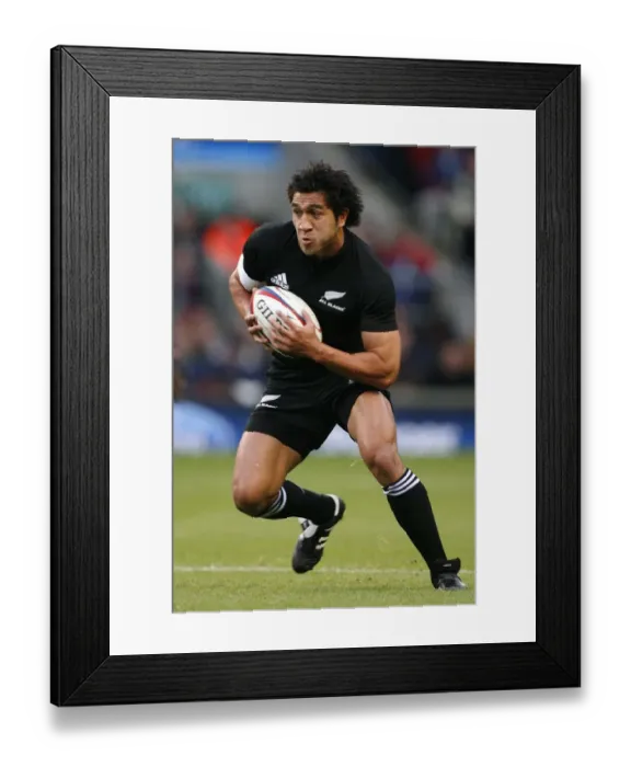 Framed Print : Mils Muliaina Framed Print : Mils Muliaina