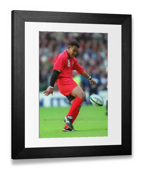 Framed Print : Isi Tapueluelu Framed Print : Isi Tapueluelu