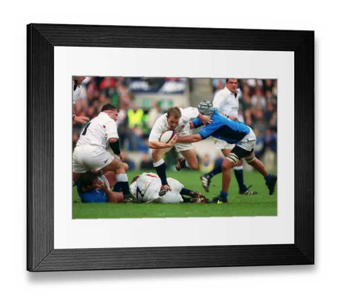 Framed Print : Matt Dawson & Andrea Gritti Framed Print : Matt Dawson & Andrea Gritti