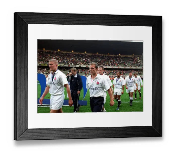 Framed Print : Dejected England After Defeat Framed Print : Dejected England After Defeat
