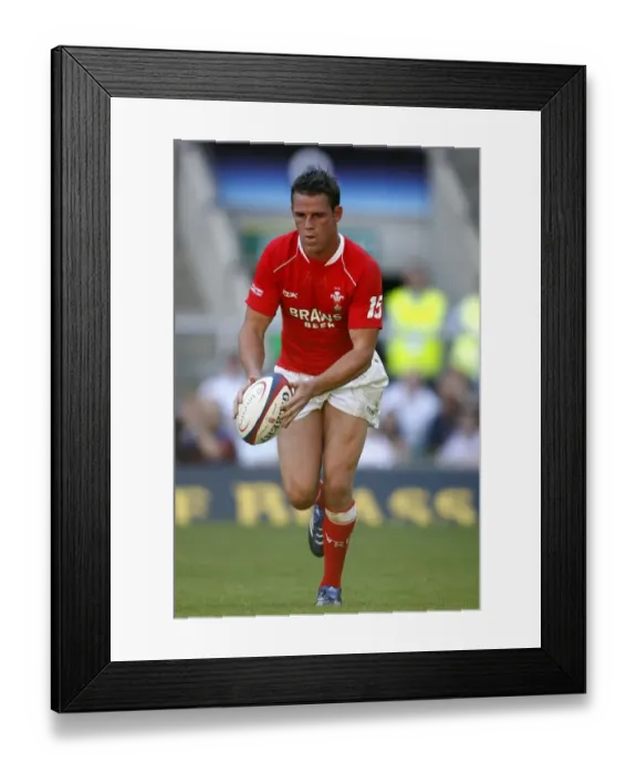 Framed Print : Lee Byrne Wales and Ospreys England Rugby UnionV Wales Rugby Union Twickenham Framed Print : Lee Byrne Wales and Ospreys England Rugby UnionV Wales Rugby Union Twickenham
