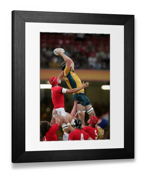 Framed Print : Jonathan Thomas & Daniel Vickerman Framed Print : Jonathan Thomas & Daniel Vickerman