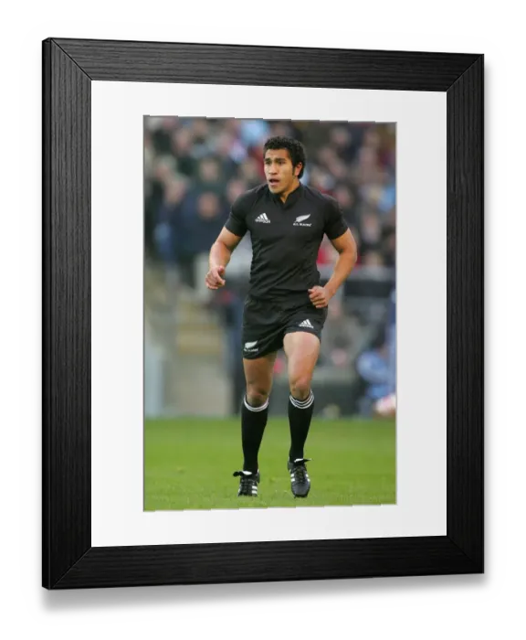 Framed Print : Mils Muliaina Framed Print : Mils Muliaina