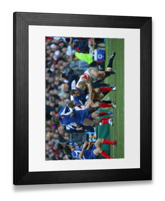 Framed Print : Thomas Castaignede, Josh Lewsey & Mark Cueto Framed Print : Thomas Castaignede, Josh Lewsey & Mark Cueto