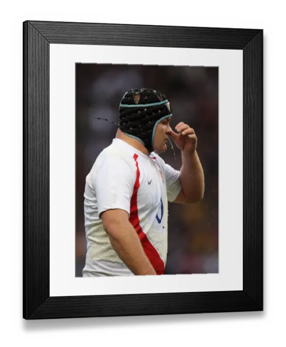 Framed Print : Matt Stevens Clears His Nose Framed Print : Matt Stevens Clears His Nose