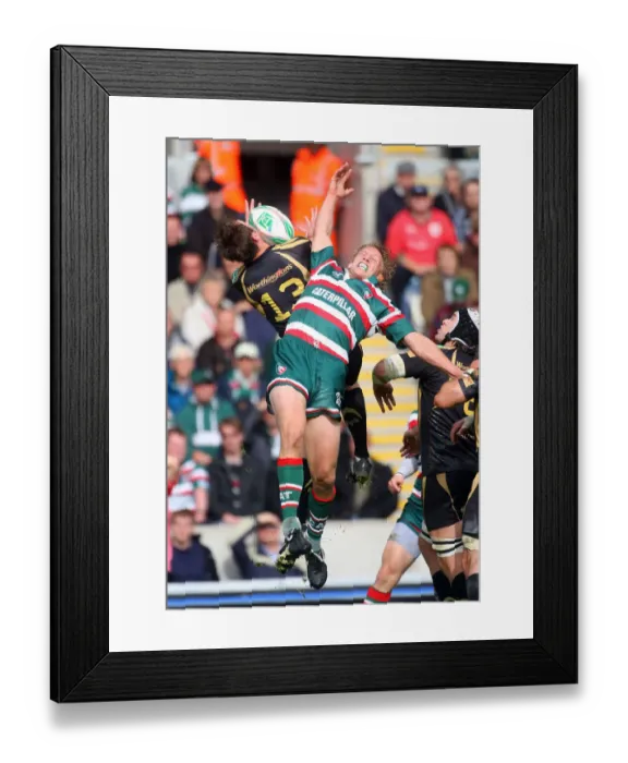 Framed Print : Tommy Bowe & Lewis Moody Framed Print : Tommy Bowe & Lewis Moody