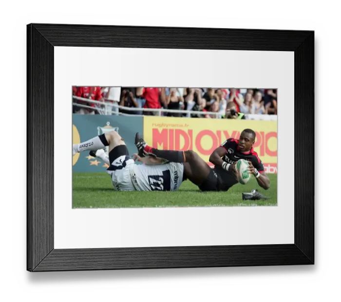Framed Print : Yves Donguy Scores For Toulouse As Chris Bell Tries In Vain Framed Print : Yves Donguy Scores For Toulouse As Chris Bell Tries In Vain