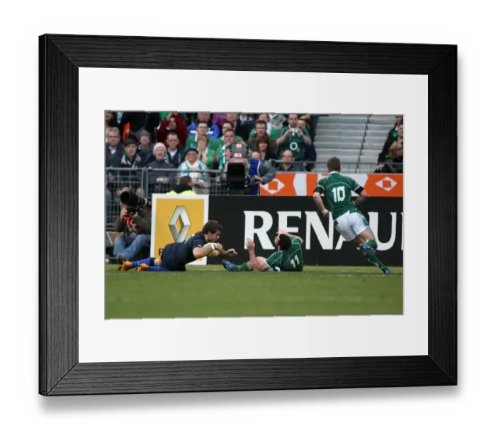 Framed Print : Vincent Clerc Scores His Opener Framed Print : Vincent Clerc Scores His Opener