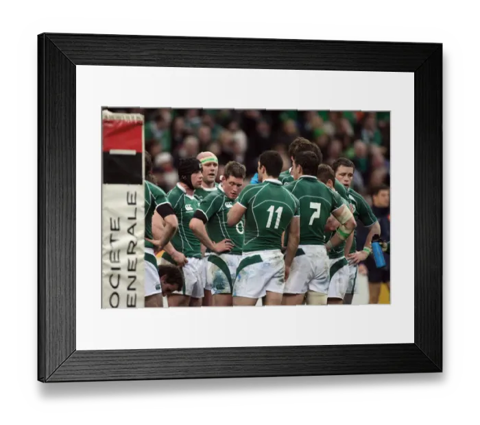 Framed Print : Ronan O Gara & Dejected Ireland Framed Print : Ronan O Gara & Dejected Ireland
