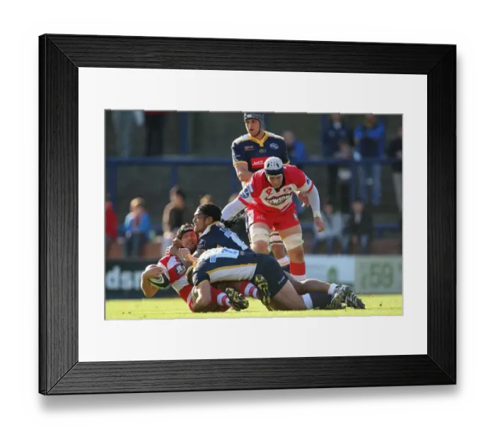 Framed Print : Olivier Azam & Alfie To Oala Framed Print : Olivier Azam & Alfie To Oala