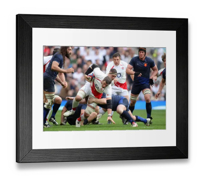 Framed Print : Simon Shaw Holds Off Szarzewski Framed Print : Simon Shaw Holds Off Szarzewski
